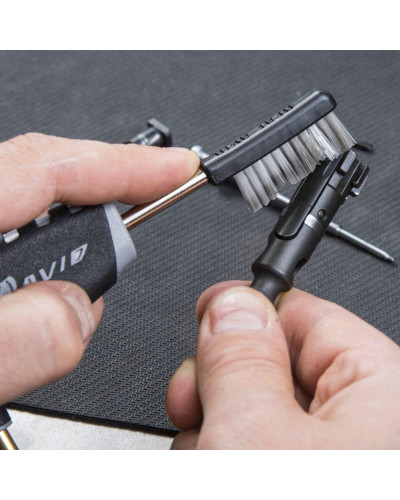 Real Avid Zestaw do czyszczenia Boss AR-15 w pokrowcu  AVGCKAR15 