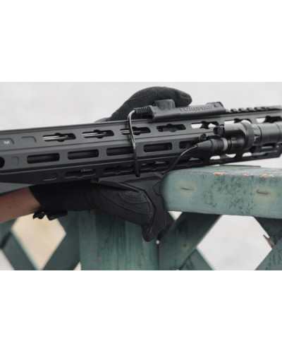 Strike Industries - Chwyt przedni Link Angled HandStop with Cable Management System - M-LOK / KeyMod - Czarny - SI-AR-HSFG-BK