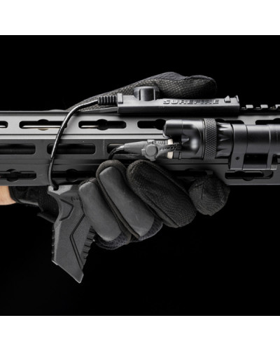 Strike Industries - Chwyt przedni Link Angled HandStop with Cable Management System - M-LOK / KeyMod - Czarny - SI-AR-HSFG-BK